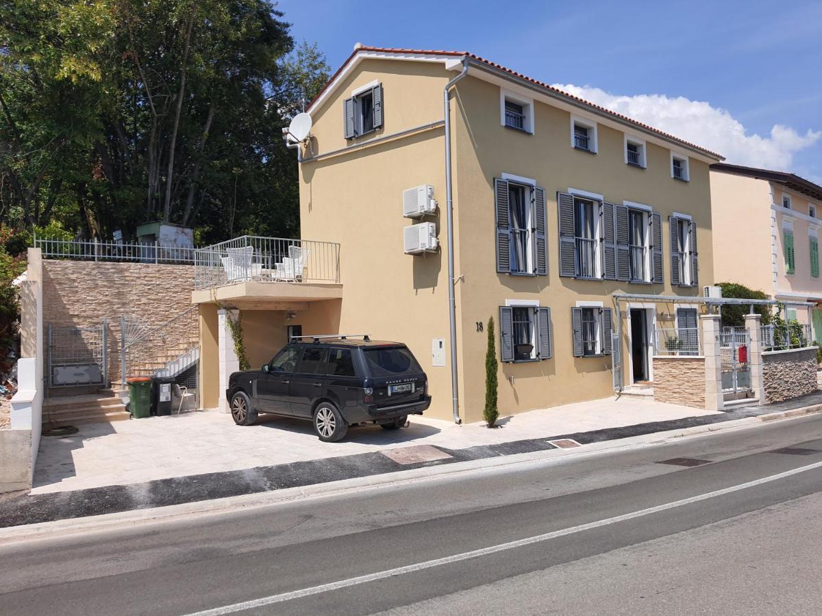 Apartments Krista Медвежа Экстерьер фото